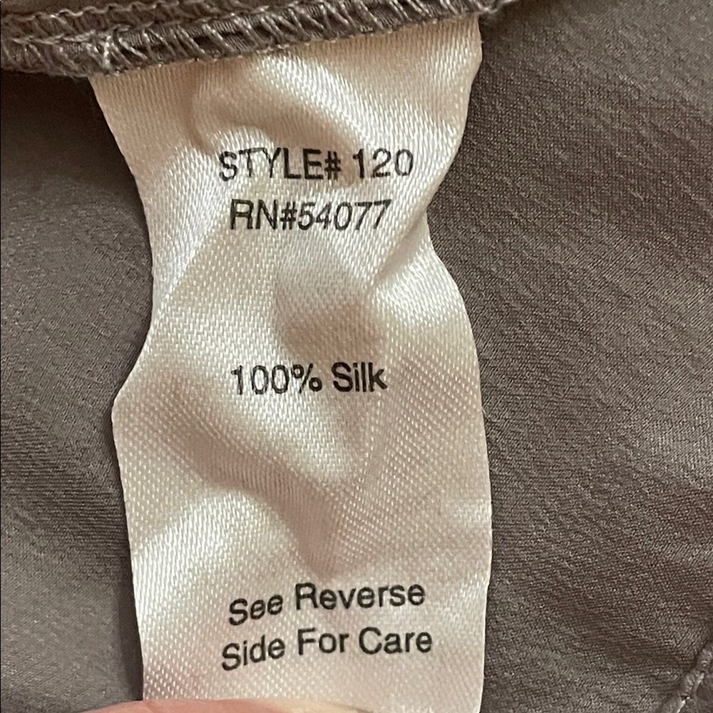 CABi Grey Silk Sleeveless Tank Top Blouse Womens Size Large - Picture 9 of 11